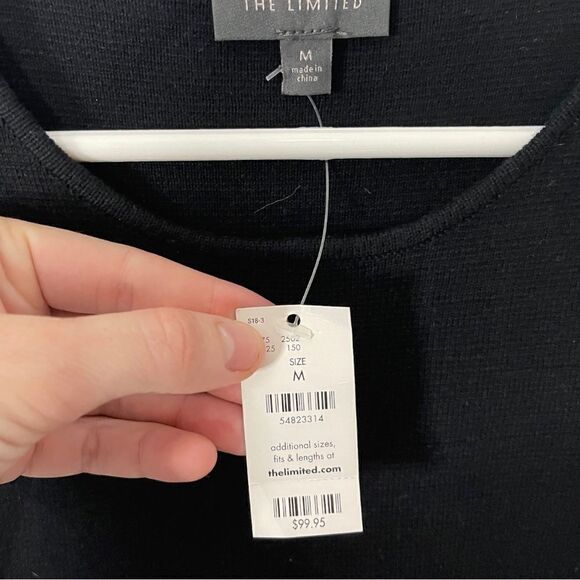 fringe bottom flapper black tank top - Picture 4 of 6